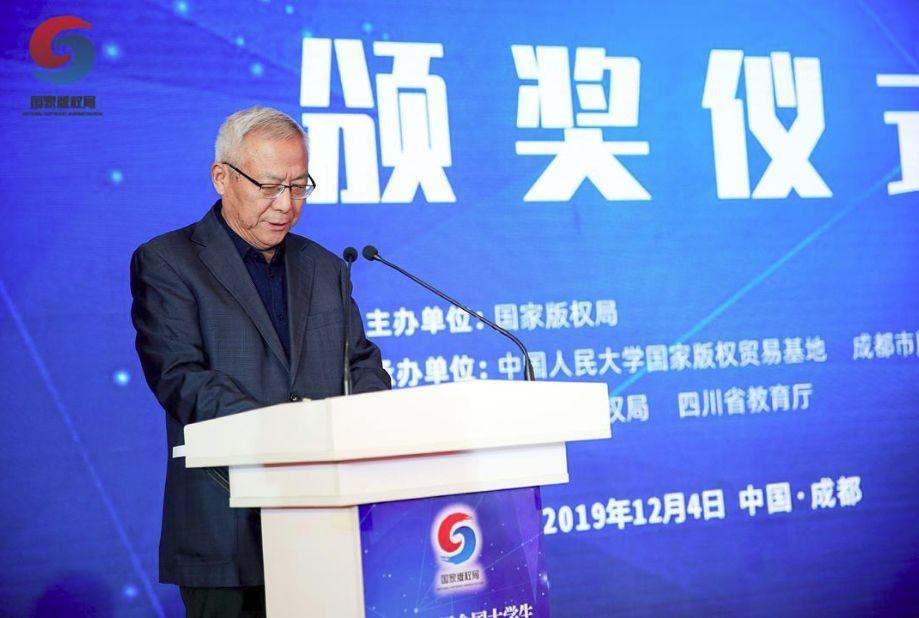 今晚新澳门9点35分开什么，精选解析，全面贯彻解释落实